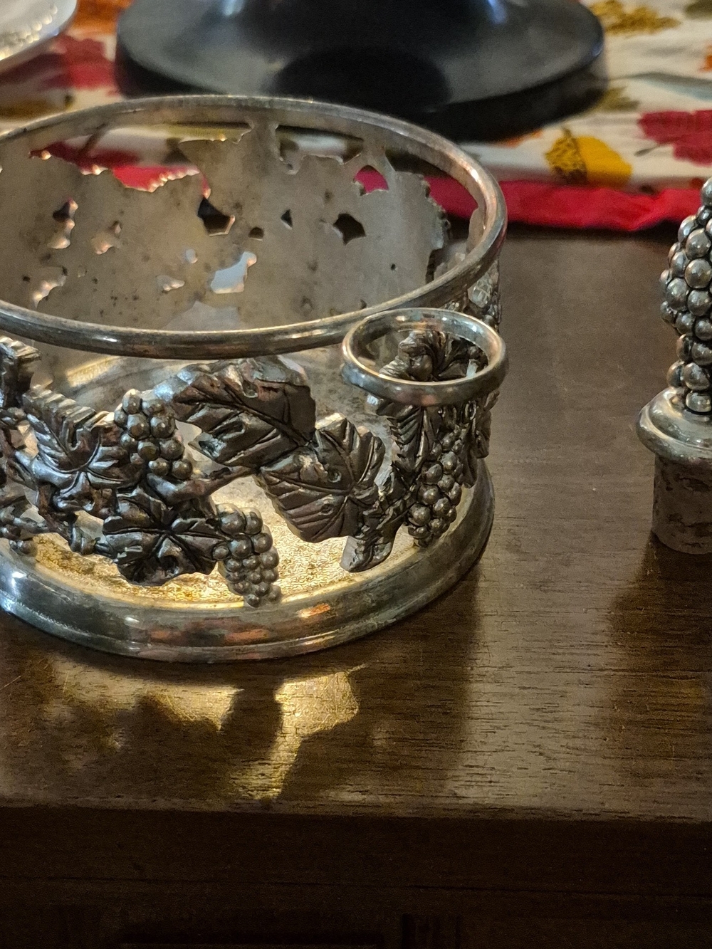 Ornate Silver-Tone Grape Vine Napkin Ring